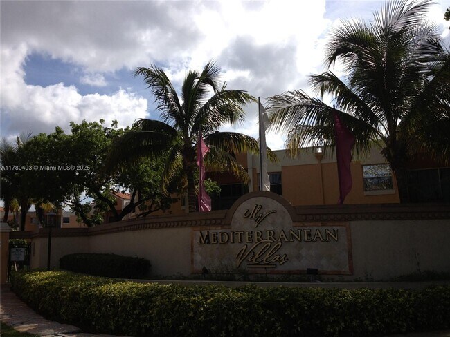 6284 NW 186th St in Hialeah, FL - Building Photo - Building Photo