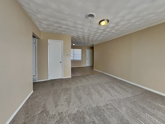 2925 Caribbean Dr in Mesquite, TX - Building Photo - Building Photo