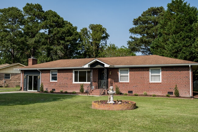 property at 1714 Aydlett Cir