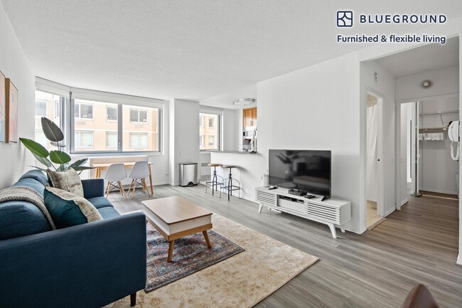 606 1st Ave. in New York, NY - Building Photo - Building Photo
