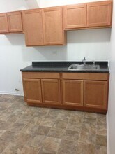 8256 S Loomis Blvd 1402-08 W 83rd Chicago, IL 60620 in Chicago, IL - Foto de edificio - Building Photo