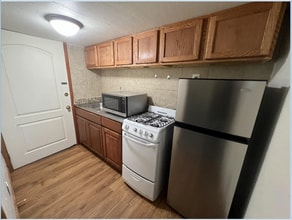 821 Broadway in Wisconsin Dells, WI - Building Photo - Building Photo