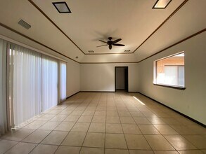 400 Tyler Ave in McAllen, TX - Building Photo - Building Photo