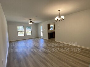 204 Armstrong Dr in Carencro, LA - Building Photo - Building Photo