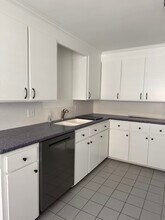 129 Charlotte Ave, Unit Front Unit A in Hamburg, NY - Foto de edificio - Building Photo