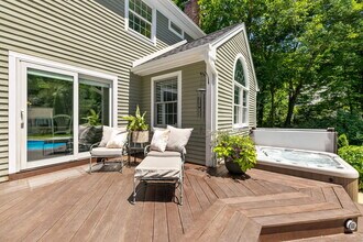 1 Boxwood Rd in Farmington, CT - Building Photo - Building Photo