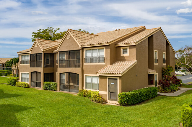 Coral Falls in Coral Springs, FL - Foto de edificio - Building Photo