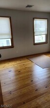 86 W Stewart St in Washington, NJ - Building Photo - Building Photo