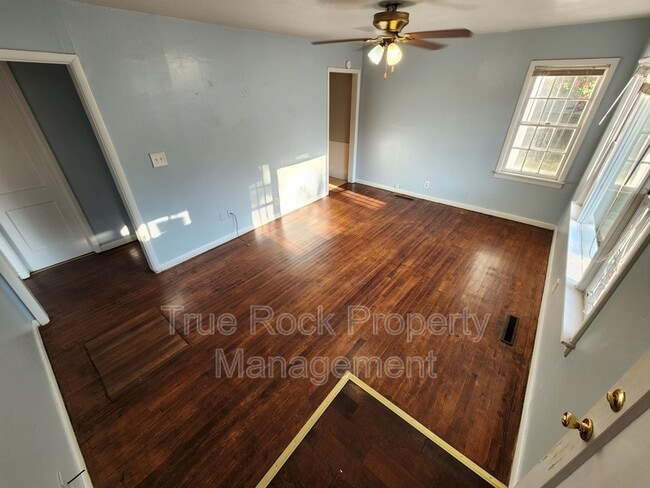 1009 Hillside Dr in Ada, OK - Building Photo - Building Photo