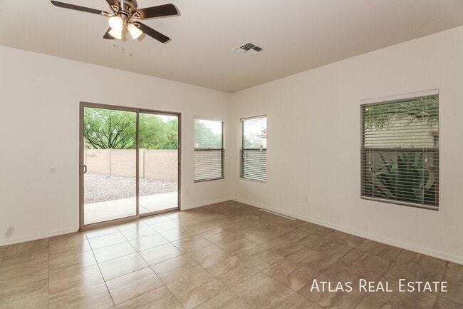 9665 N Deimos Dr in Tucson, AZ - Building Photo - Building Photo