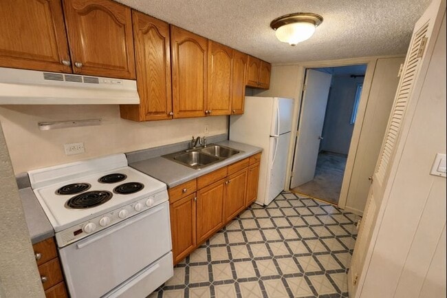 property at 426-426 W Washington Ave