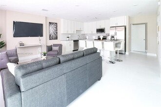 419 Lytle St in West Palm Beach, FL - Building Photo - Building Photo