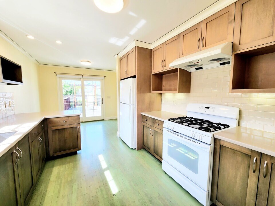 522 S Grant St in San Mateo, CA - Building Photo