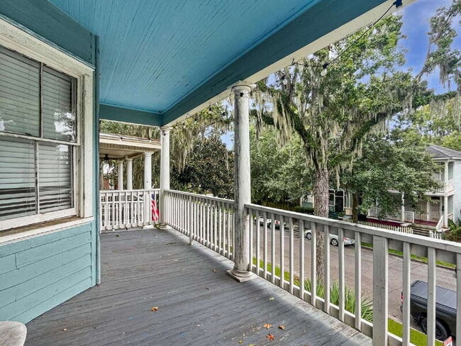 property at 1012 E Park Ave