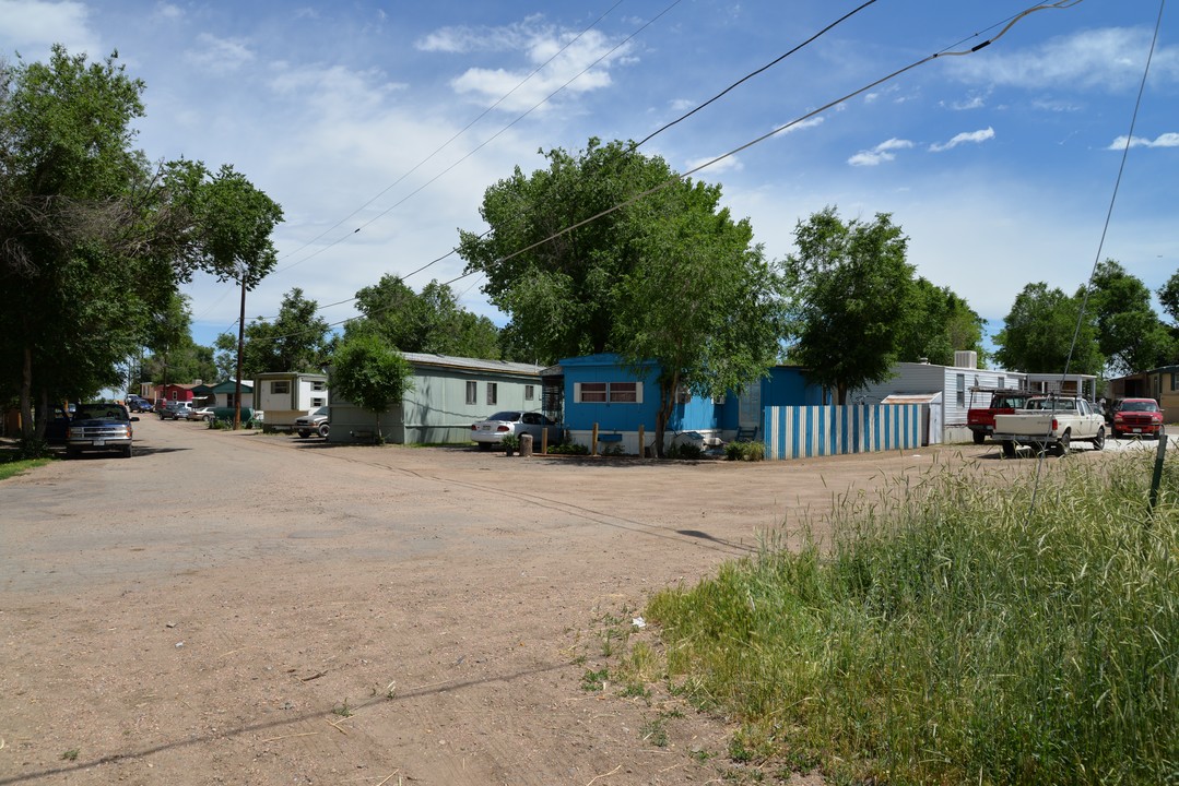 8715-8721 Xenia St in Commerce City, CO - Foto de edificio