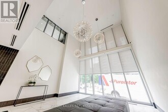25-2725 Holly St in Toronto, ON - Building Photo - Building Photo