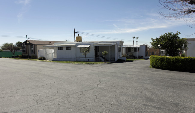 12650 California St in Yucaipa, CA - Foto de edificio - Building Photo