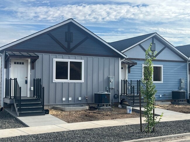 property at 1424 Edington Ave