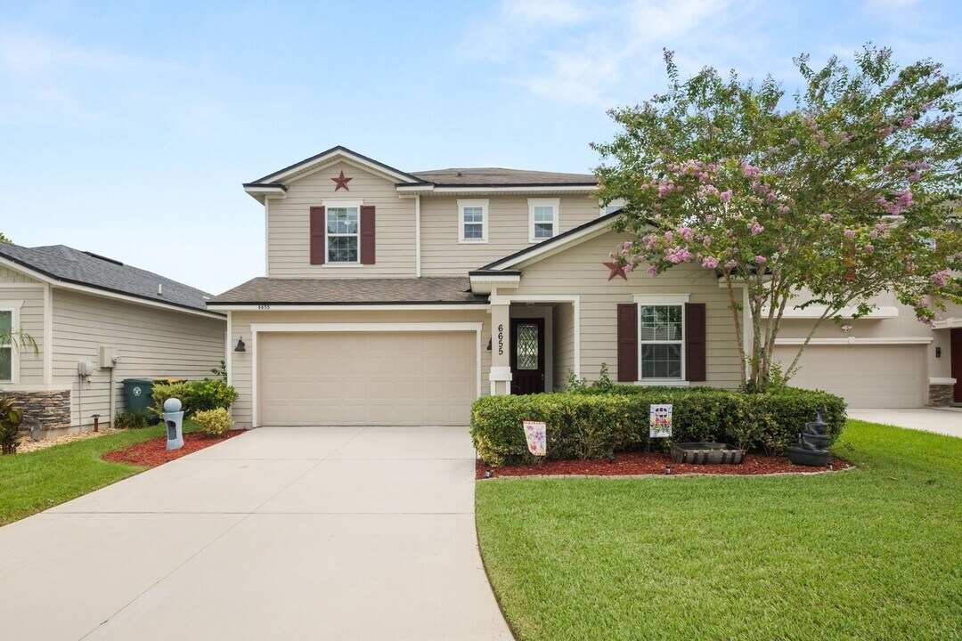 6655 Azalea Park Rd in Jacksonville, FL - Foto de edificio