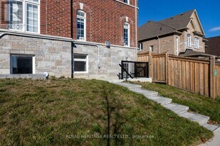 191 Lyle Dr in Clarington, ON - Building Photo