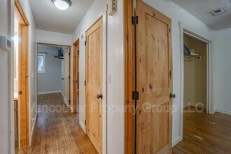 3211 NE 62nd Ave in Vancouver, WA - Building Photo - Building Photo