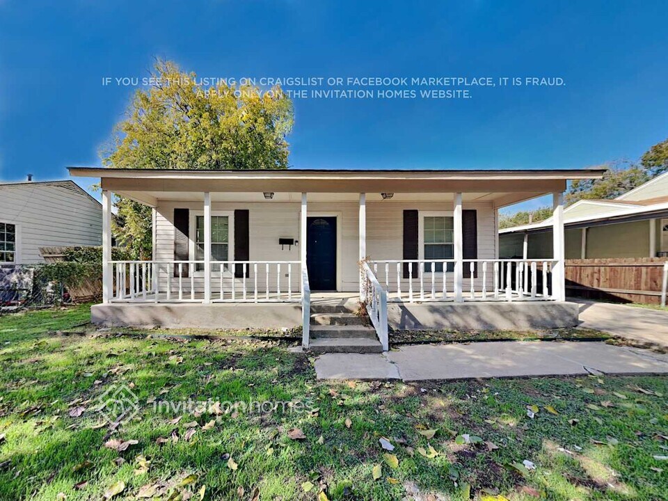 3978 Valentine St in Fort Worth, TX - Foto de edificio