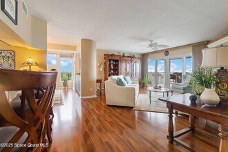 215 Ballyshannon St, Unit C401 in Melbourne Beach, FL - Foto de edificio - Building Photo