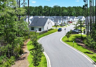 New River Forest - by Quinn Residences in Bluffton, SC - Foto de edificio - Building Photo