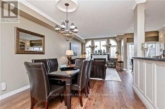 2113 Pinevalley Crescent in Oakville, ON - Building Photo - Building Photo