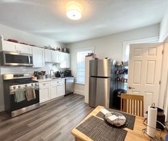 151 E Cottage St, Unit 3 in Boston, MA - Building Photo