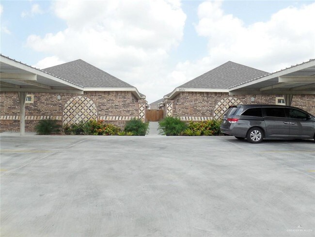 2601 E Garfield Ave-Unit -4 in Alton, TX - Building Photo - Building Photo