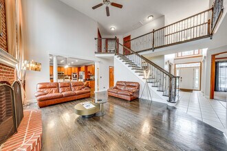 3423 Goldfinch Dr in Naperville, IL - Building Photo - Building Photo