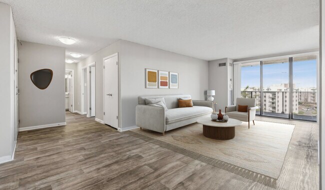 The Summit in Alexandria, VA - Foto de edificio - Building Photo