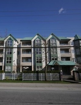 Melrose Gardens in Surrey, BC - Building Photo