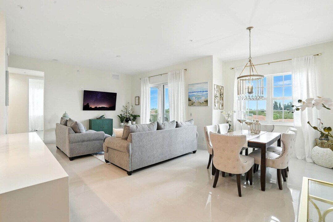 15773 Beachcomber Ave in Ft. Myers, FL - Building Photo