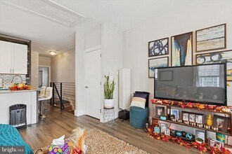 641 E High St in Pottstown, PA - Building Photo - Building Photo