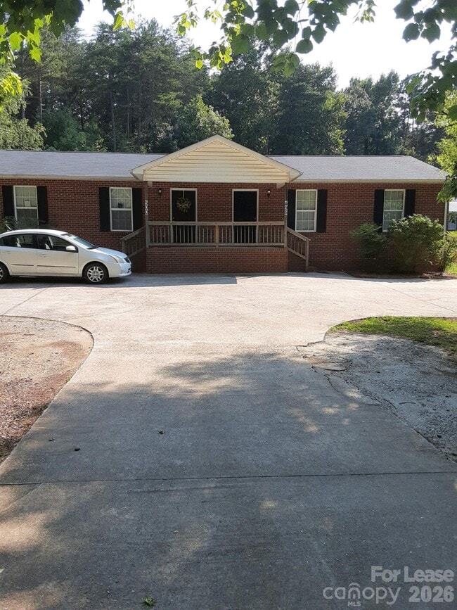 property at 498 Car Farm Rd