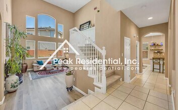 1929 Bastona Dr in Elk Grove, CA - Building Photo - Building Photo