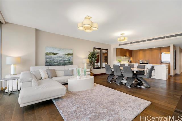 1555 Kapiolani Blvd in Honolulu, HI - Building Photo - Building Photo