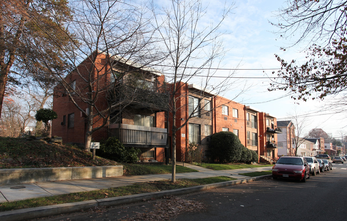 5050-5056 A St SE in Washington, DC - Building Photo