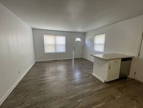 206 W Corporation St in Durham, NC - Building Photo - Building Photo