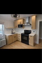 126 Simpson St in Morgantown, WV - Foto de edificio - Building Photo