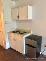854 Beacon St, Unit 6 in Boston, MA - Building Photo