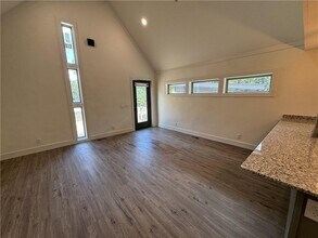 1111 S Ray Ave in Fayetteville, AR - Building Photo - Building Photo