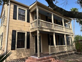 1212 10th St in Galveston, TX - Building Photo