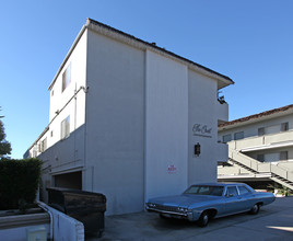 The Crest Apartments in San Diego, CA - Building Photo - Building Photo