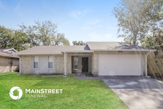 property at 4504 Via Del Norte