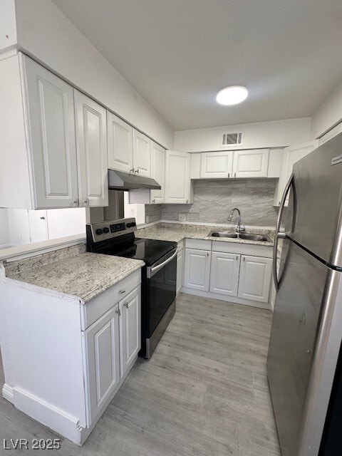 property at 2121 Oceanus Ln