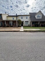 317 Chateau Dr SW in Huntsville, AL - Building Photo