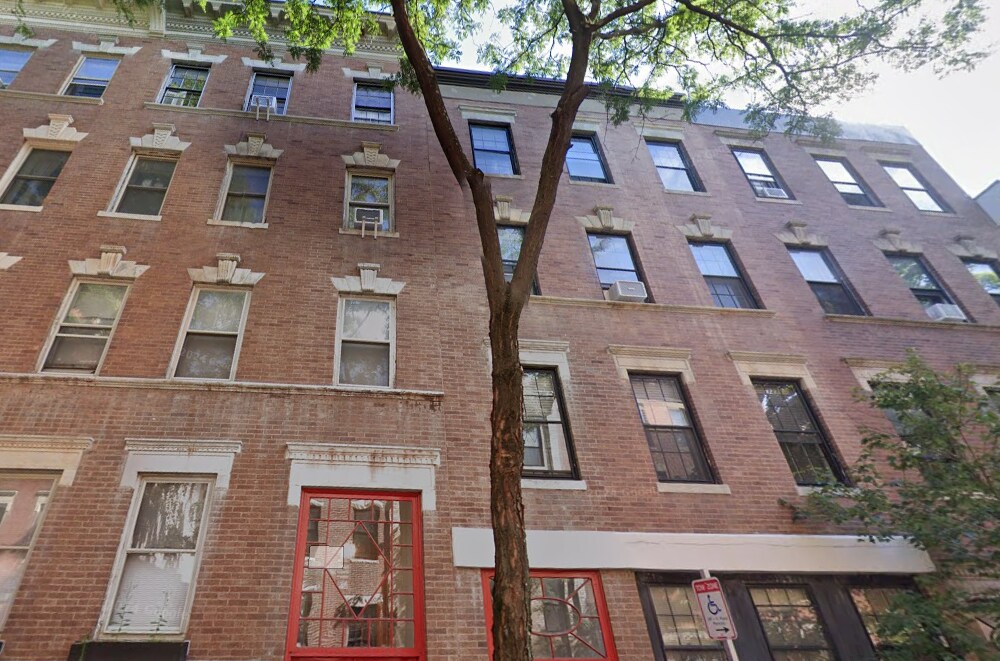 82 Phillips St, Unit 2 in Boston, MA - Building Photo